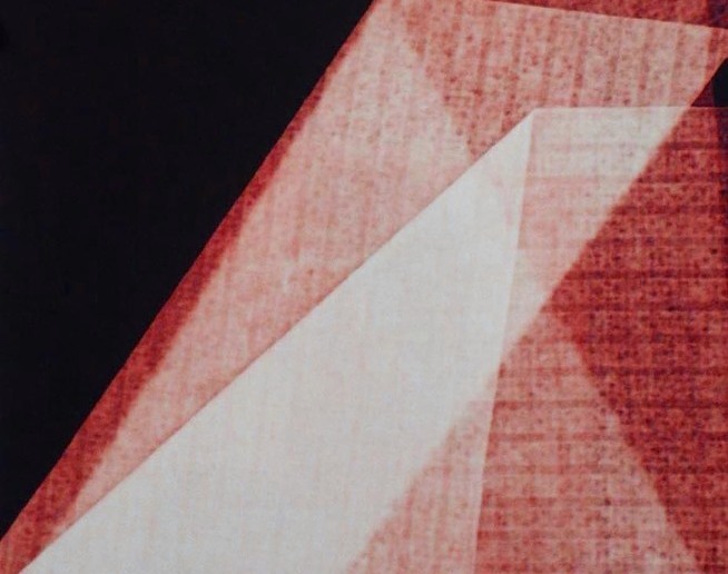 ©BEBA NK2015.FOLDINGLINES.RED02. ANALOGE OBJEKTBELICHTUNG, FARBDUNKELKAMMER. UNIKAT