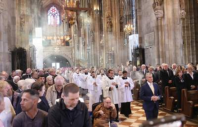 Requiem für seine Heiligkeit Papst Franziskus im Wiener Stephansdom.